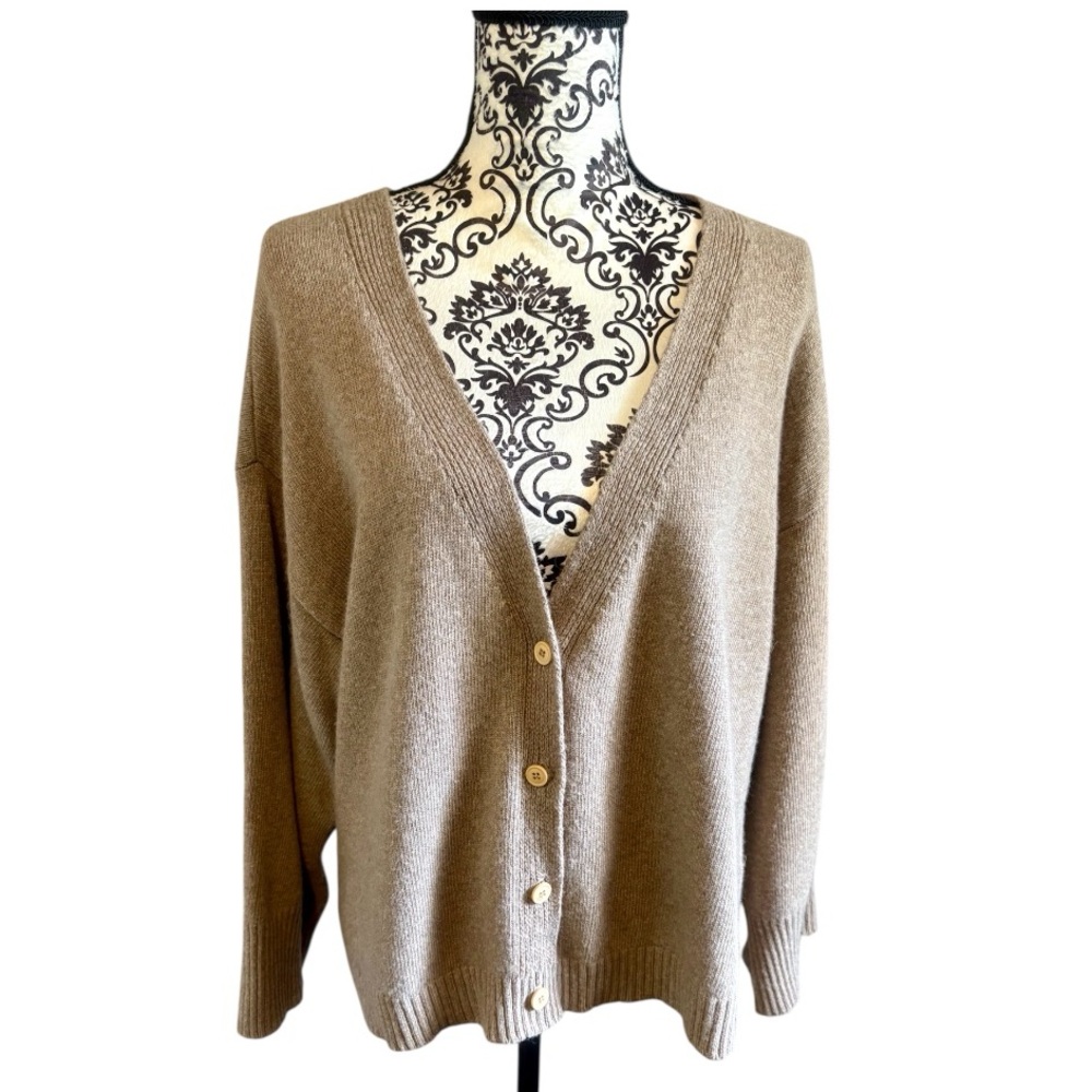 ALOHAS Cashmere Blend V-Neck Tan Soft Knit Cardigan Sweater